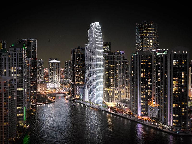 صورة Aston Martin Residences