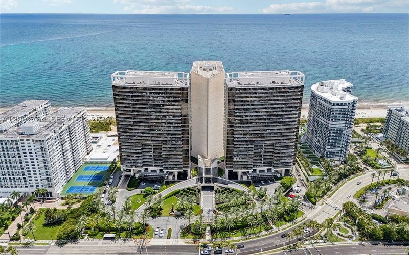 صورة St. Regis Bal Harbour Residences